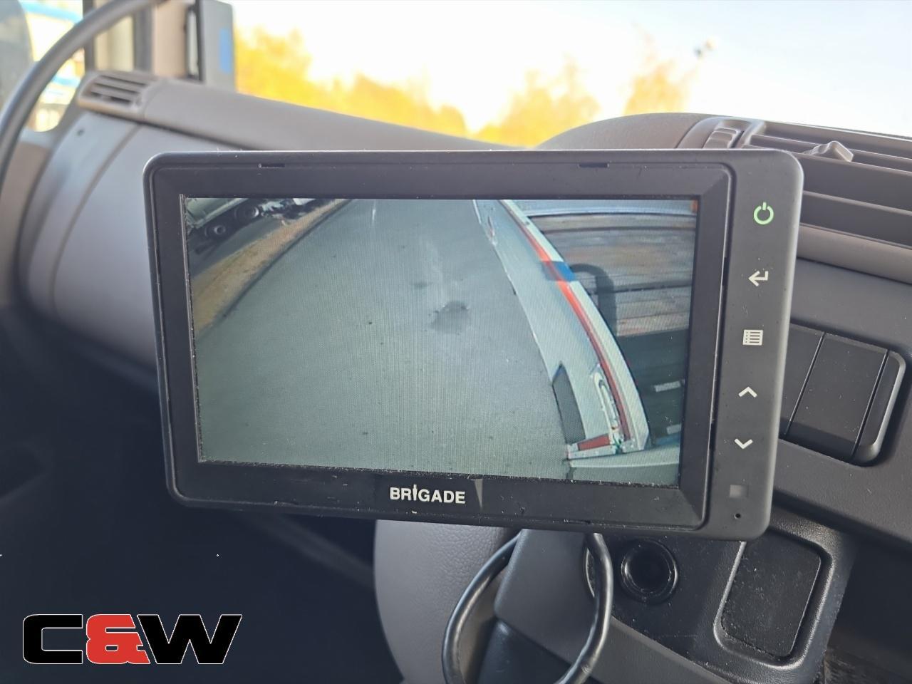 Vehicle image 25